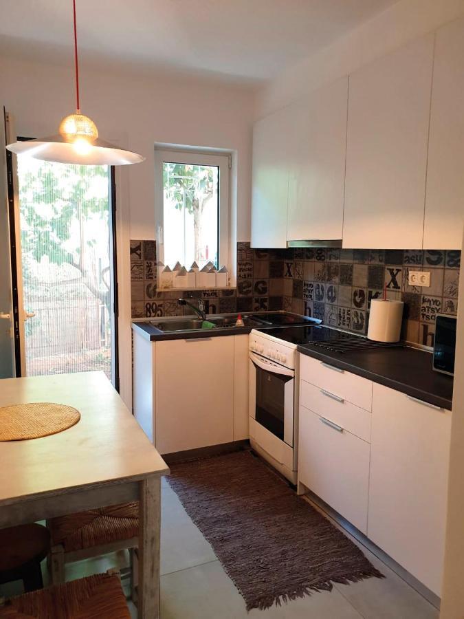 Mama's - 2 Bedroom Near Acropolis * Athen